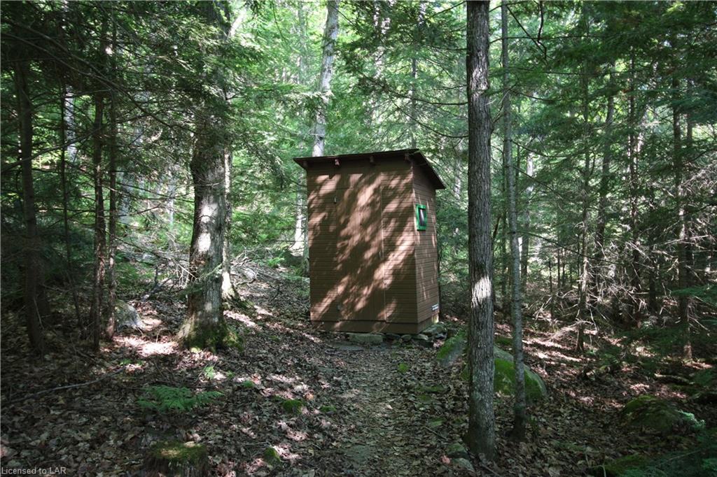 1115 ROCK Lake, Whitney Ontario, Canada