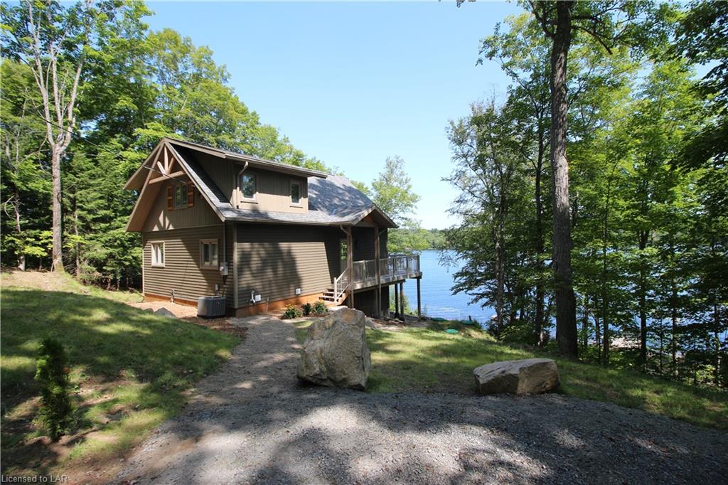 1012 JAMES POINT Road, Lake of Bays Ontario, Canada