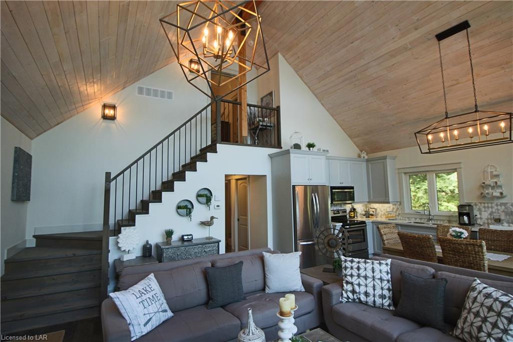 1012 JAMES POINT Road, Lake of Bays Ontario, Canada