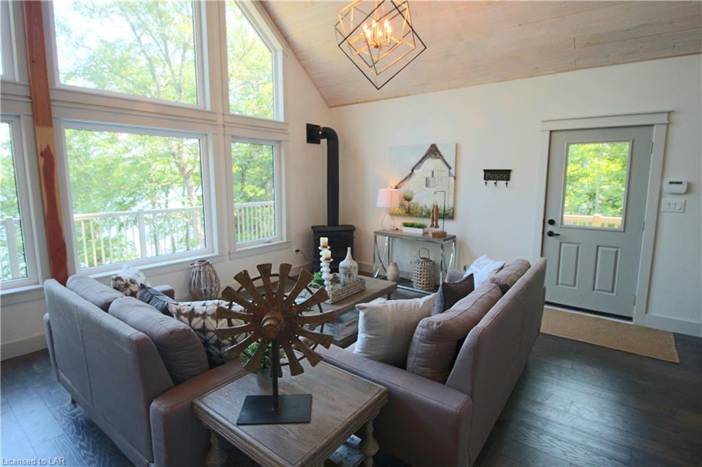 1012 JAMES POINT Road, Lake of Bays Ontario, Canada