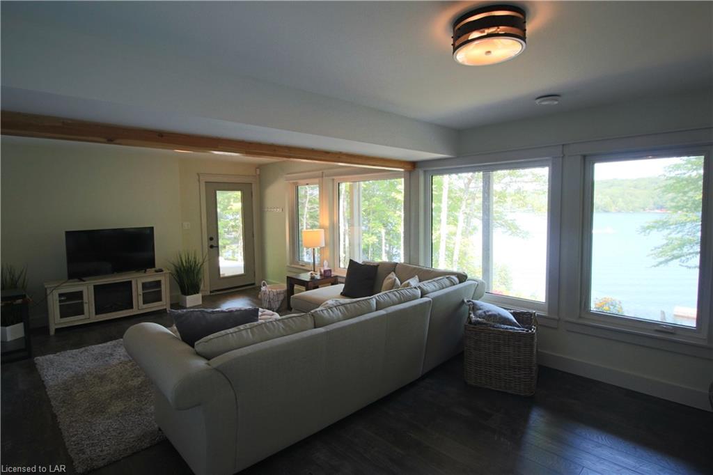 1012 JAMES POINT Road, Lake of Bays Ontario, Canada