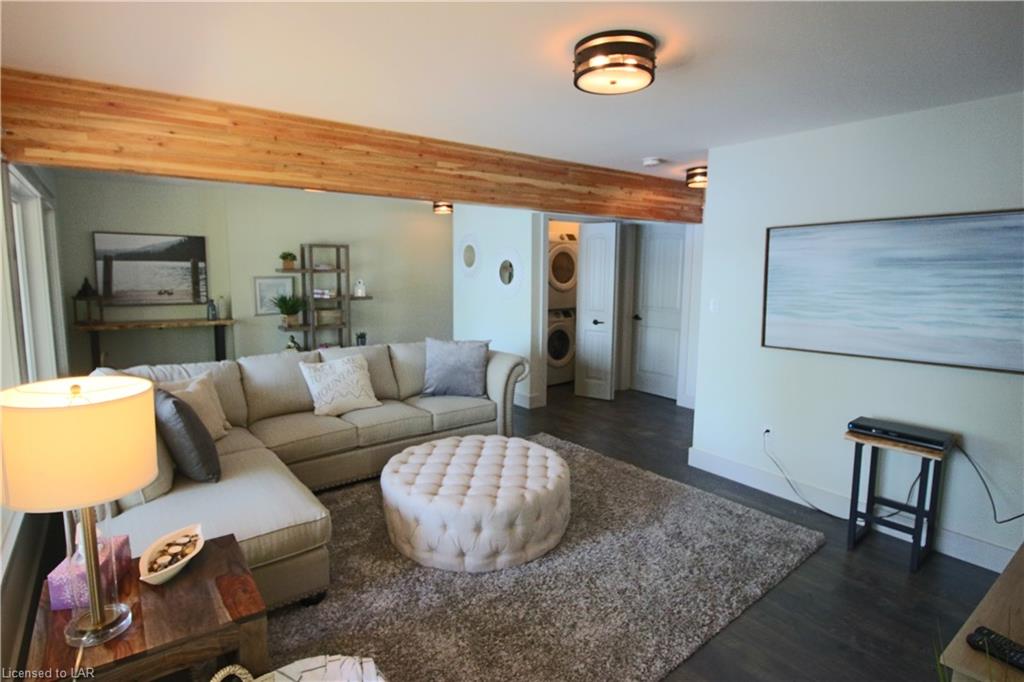 1012 JAMES POINT Road, Lake of Bays Ontario, Canada