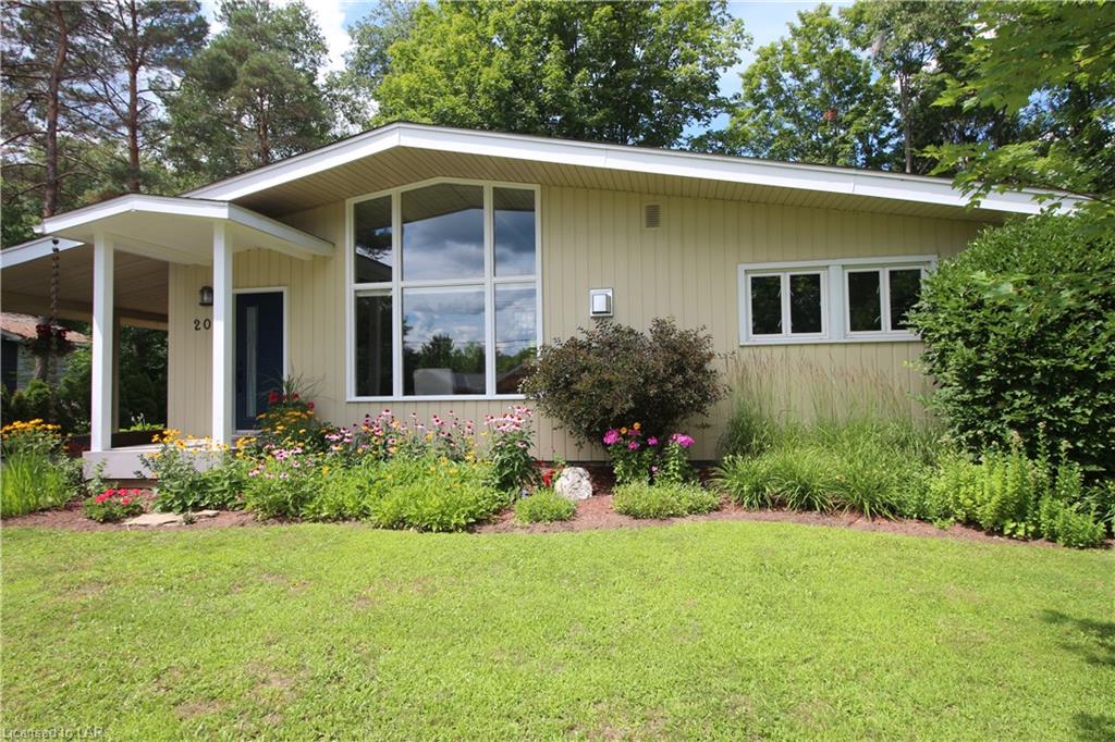 202 HUNTERS BAY Drive, Huntsville, Ontario, Canada