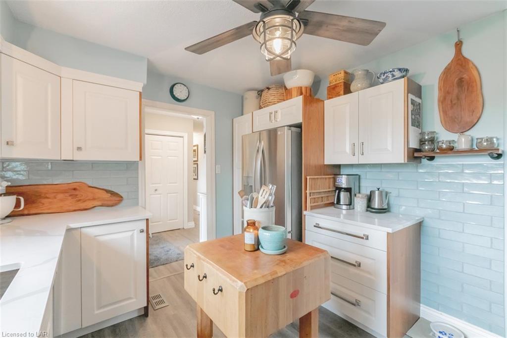 892 RIVERLEA Road, Huntsville, Ontario, Canada