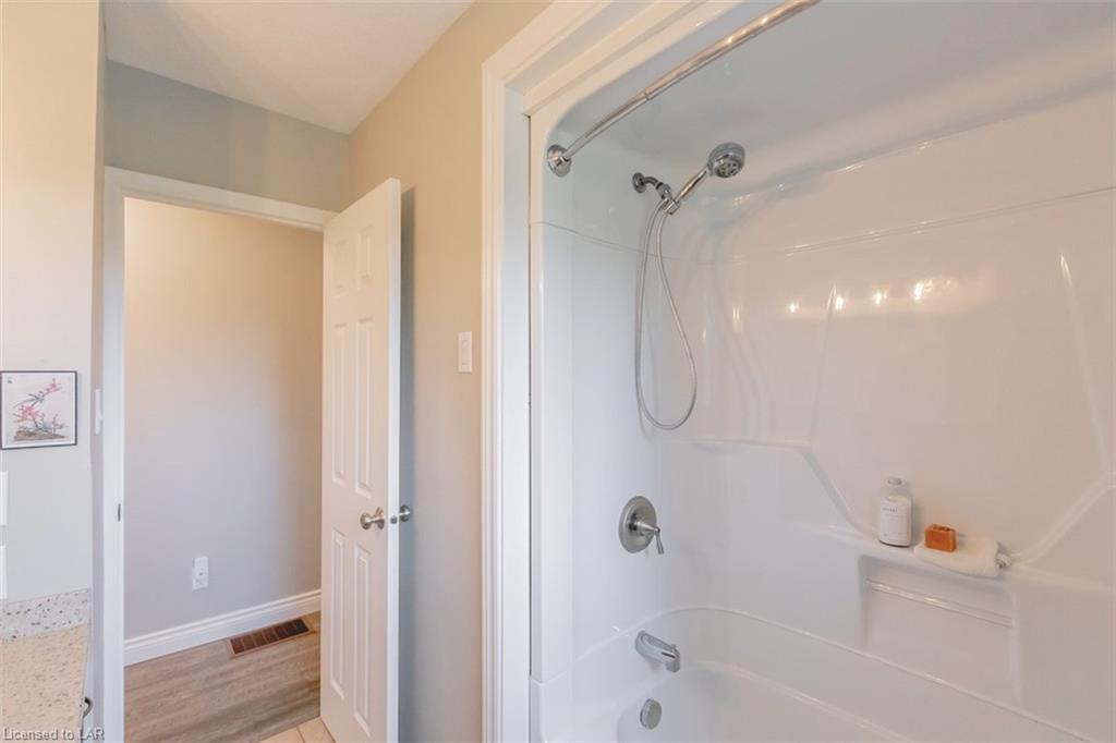 892 RIVERLEA Road, Huntsville, Ontario, Canada