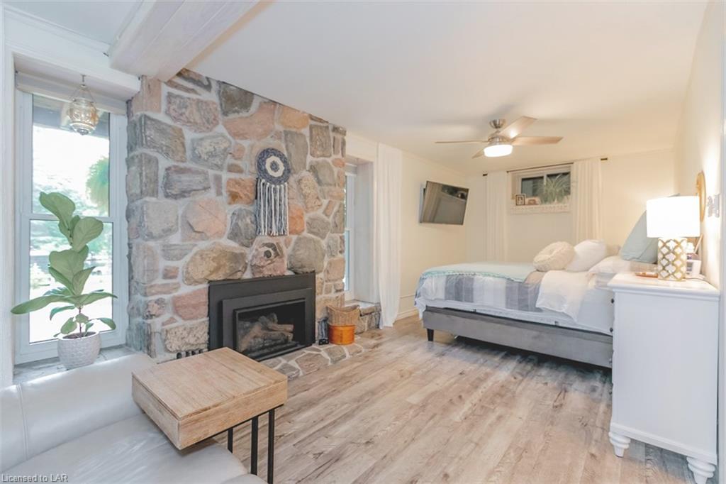 892 RIVERLEA Road, Huntsville, Ontario, Canada