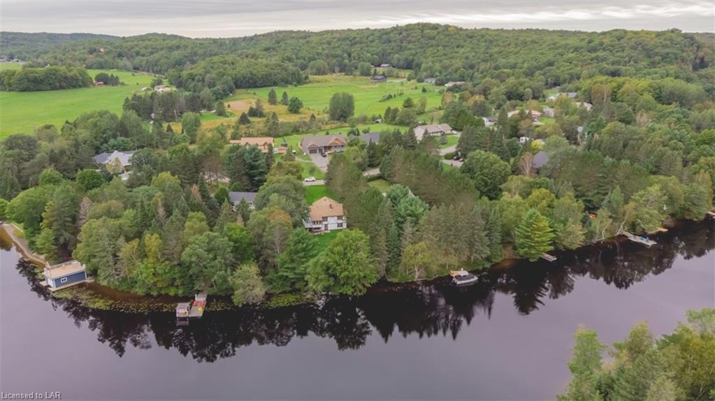 892 RIVERLEA Road, Huntsville, Ontario, Canada