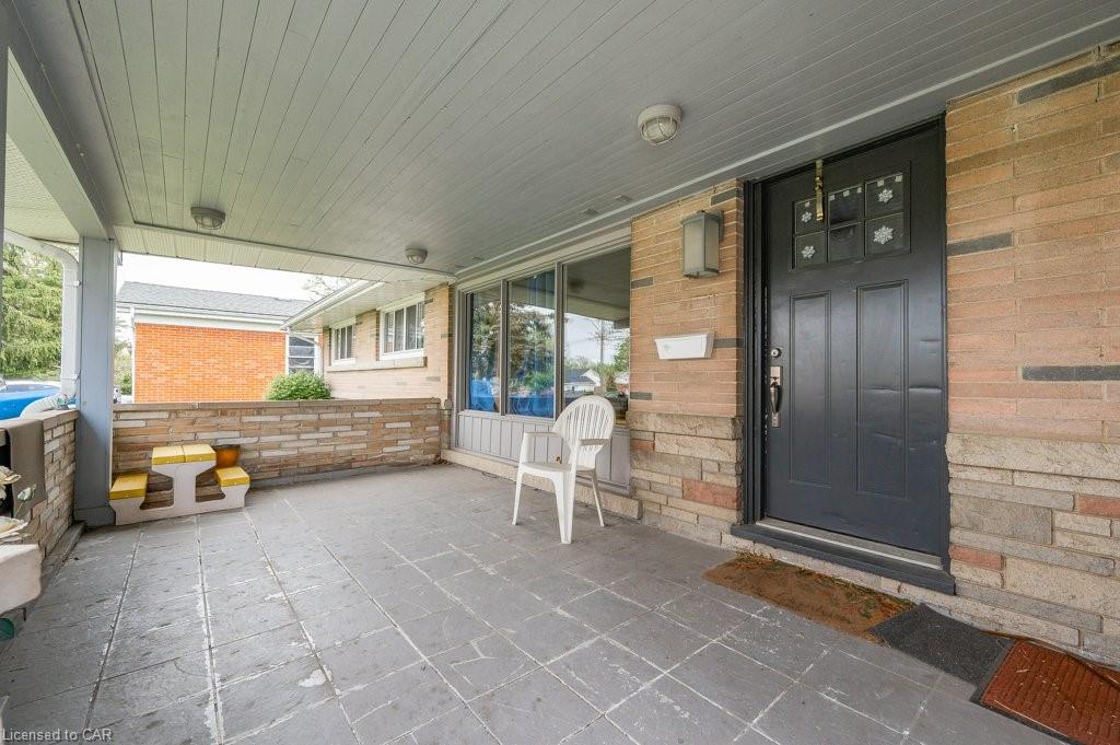 15 ALEXANDER Avenue, Cambridge, Ontario, Canada