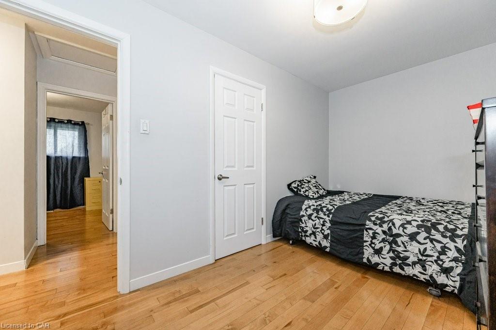 15 ALEXANDER Avenue, Cambridge, Ontario, Canada