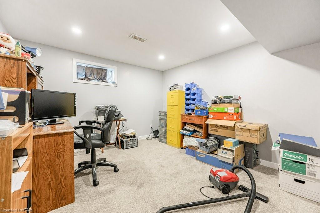 15 ALEXANDER Avenue, Cambridge, Ontario, Canada