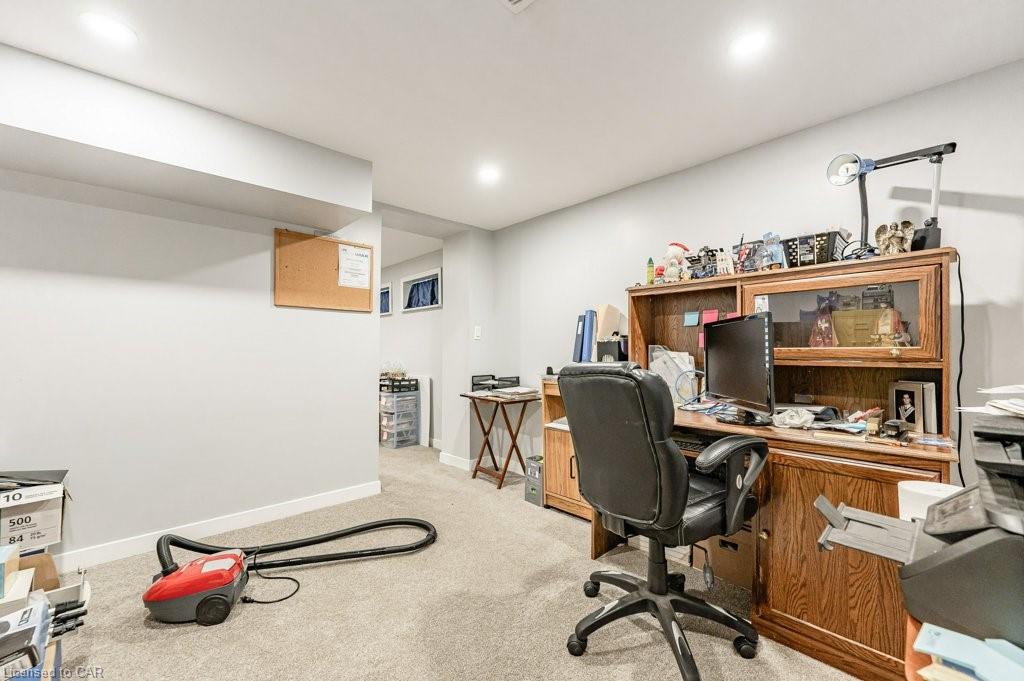 15 ALEXANDER Avenue, Cambridge, Ontario, Canada