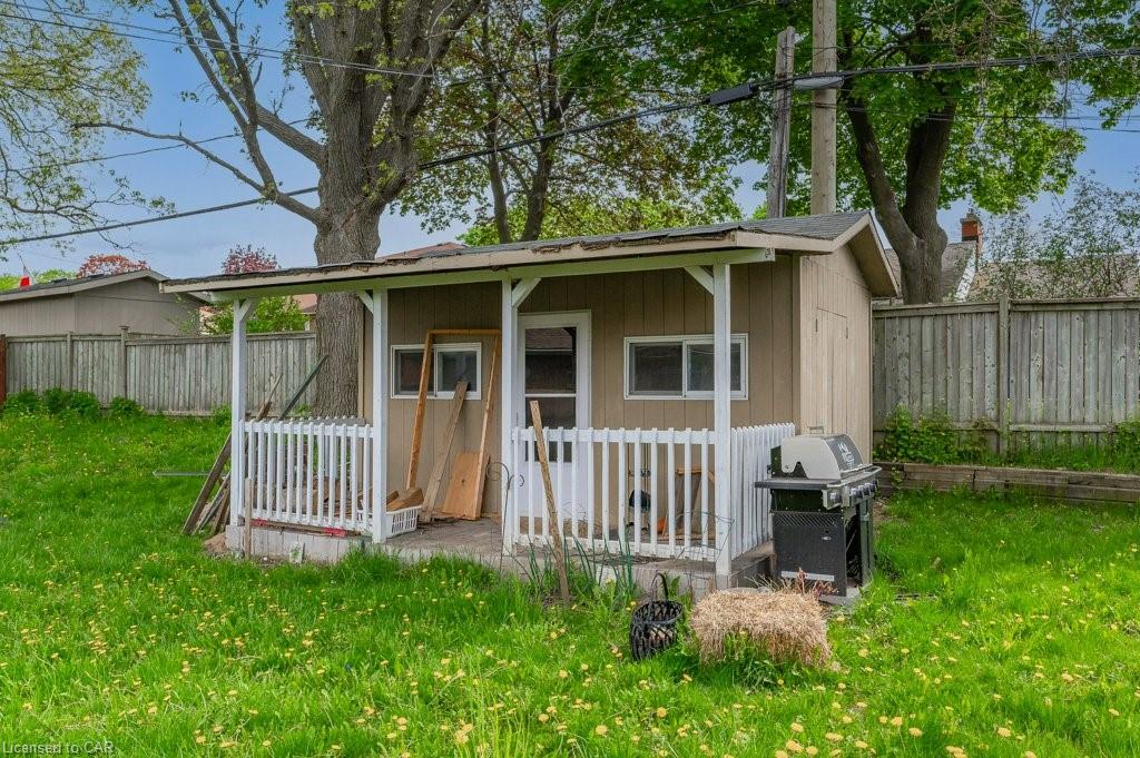 15 ALEXANDER Avenue, Cambridge, Ontario, Canada