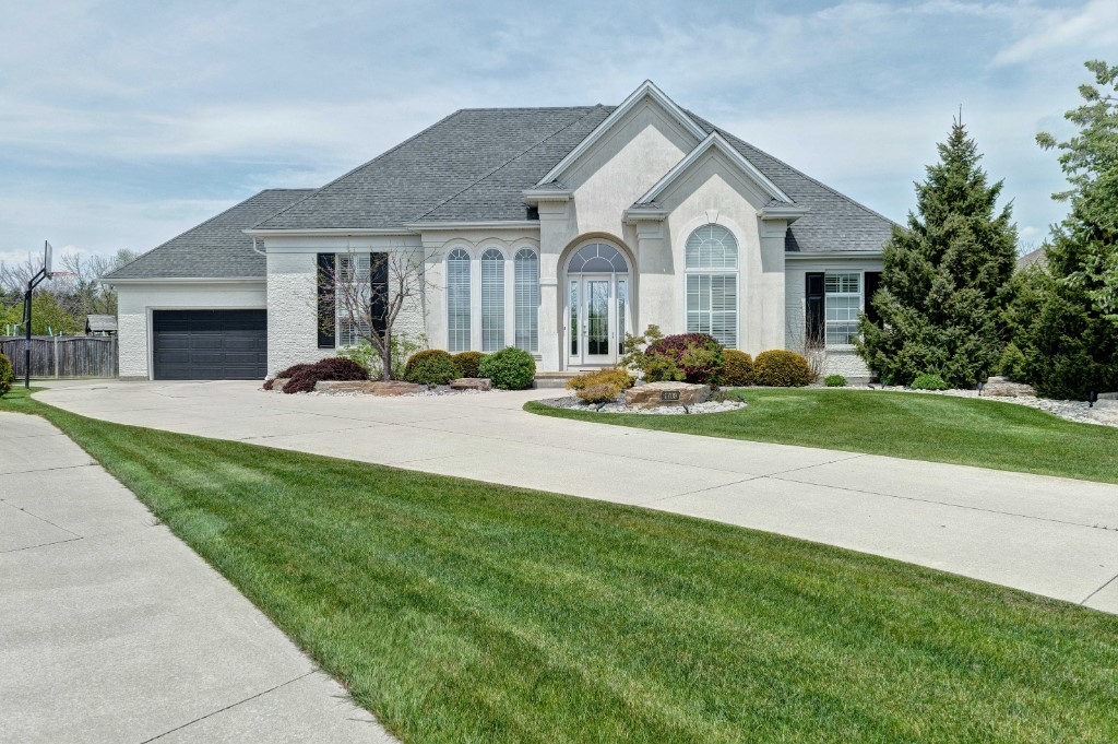 1709 DORIS CRT, Sarnia, Ontario, Canada