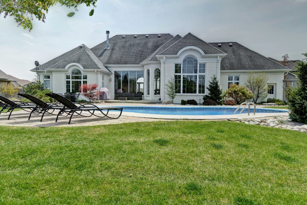 1709 DORIS CRT, Sarnia, Ontario, Canada