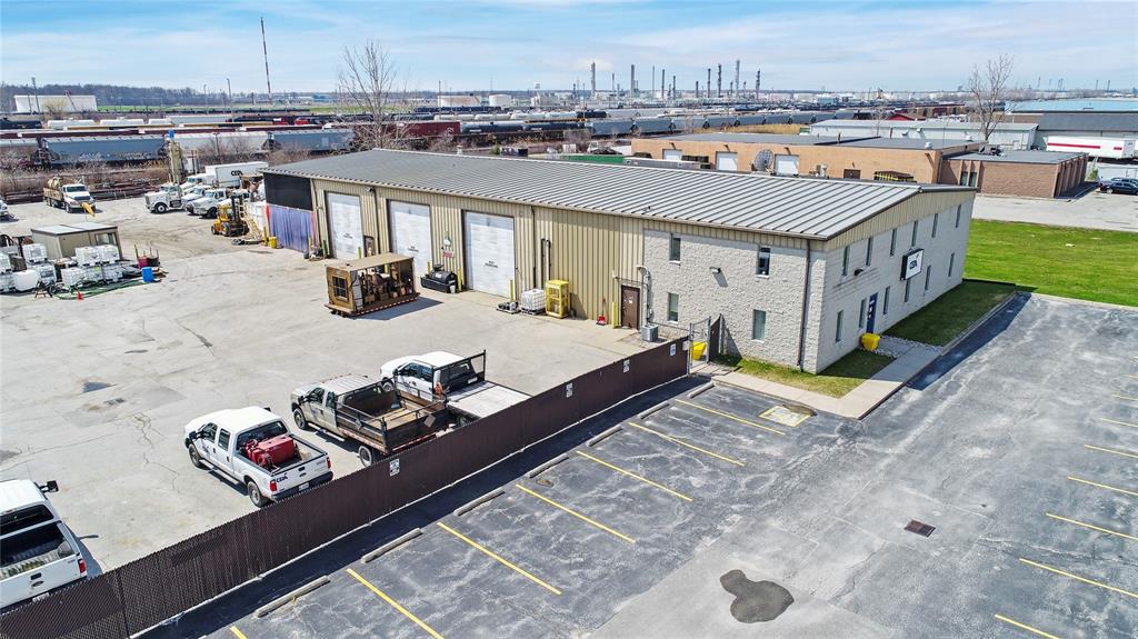 1375 LOUGAR Avenue, Sarnia Ontario, Canada