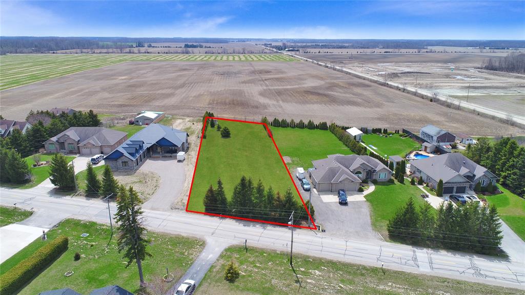 3623 EGREMONT Road, Plympton-Wyoming Ontario, Canada