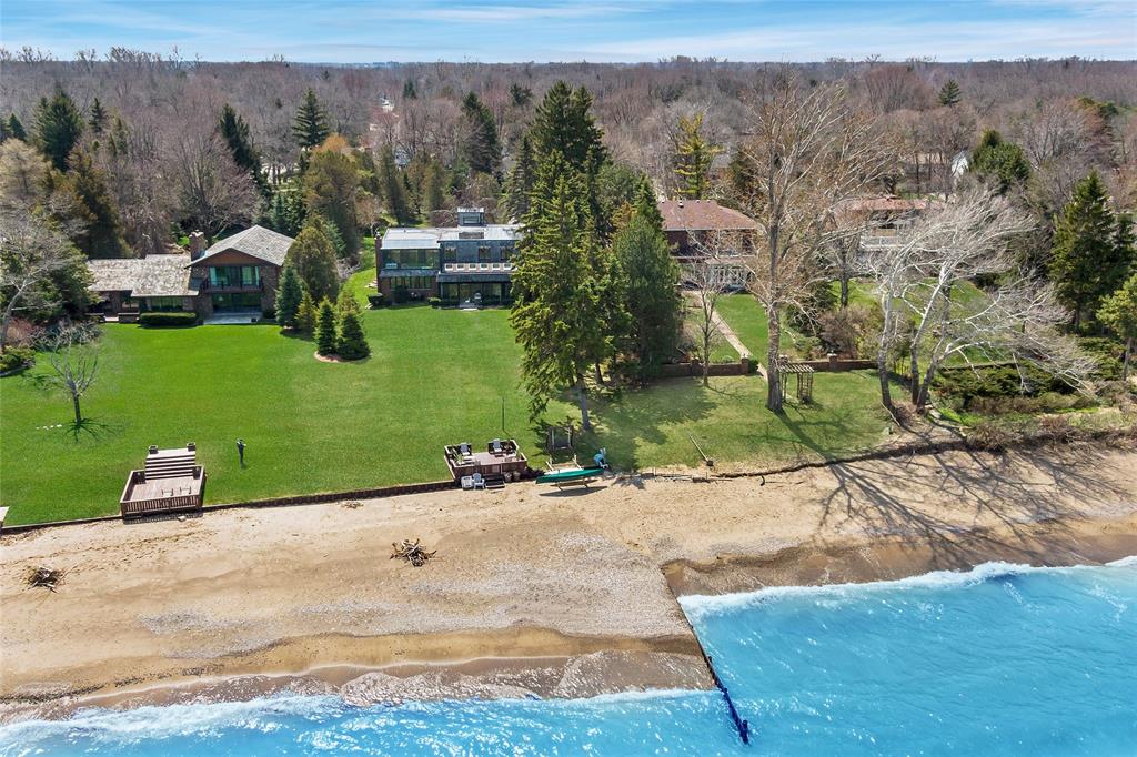 1326 HILLCREST-NISBET Drive, Sarnia Ontario, Canada