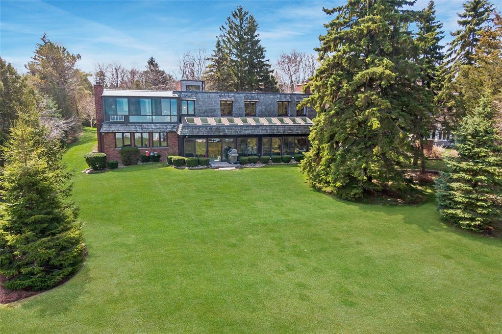 1326 HILLCREST-NISBET Drive, Sarnia Ontario, Canada