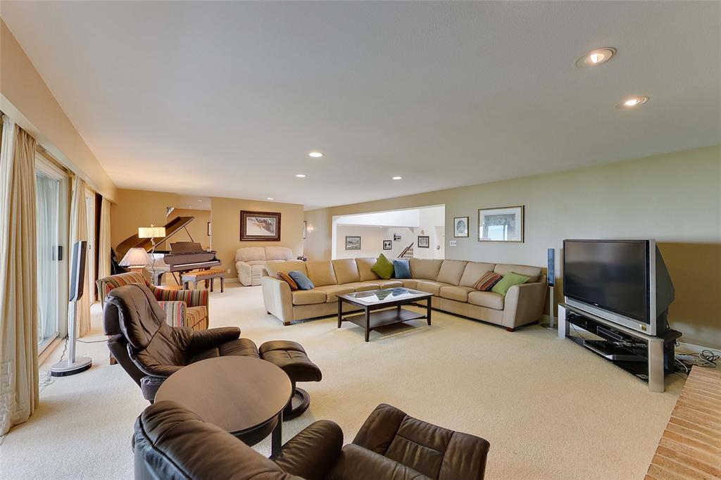 1326 HILLCREST-NISBET Drive, Sarnia Ontario, Canada
