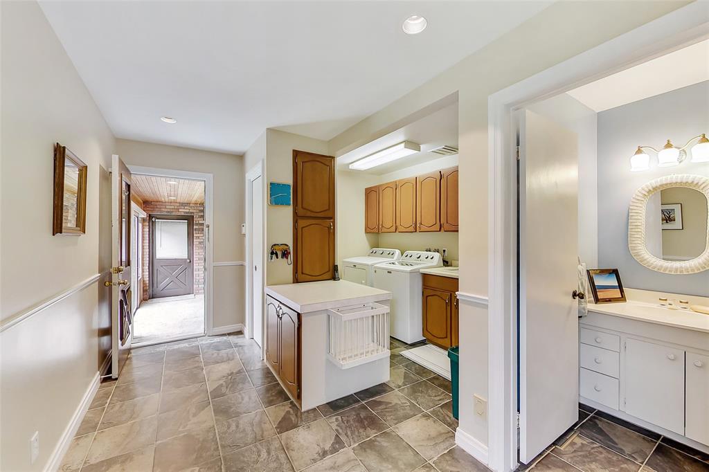 1326 HILLCREST-NISBET Drive, Sarnia Ontario, Canada