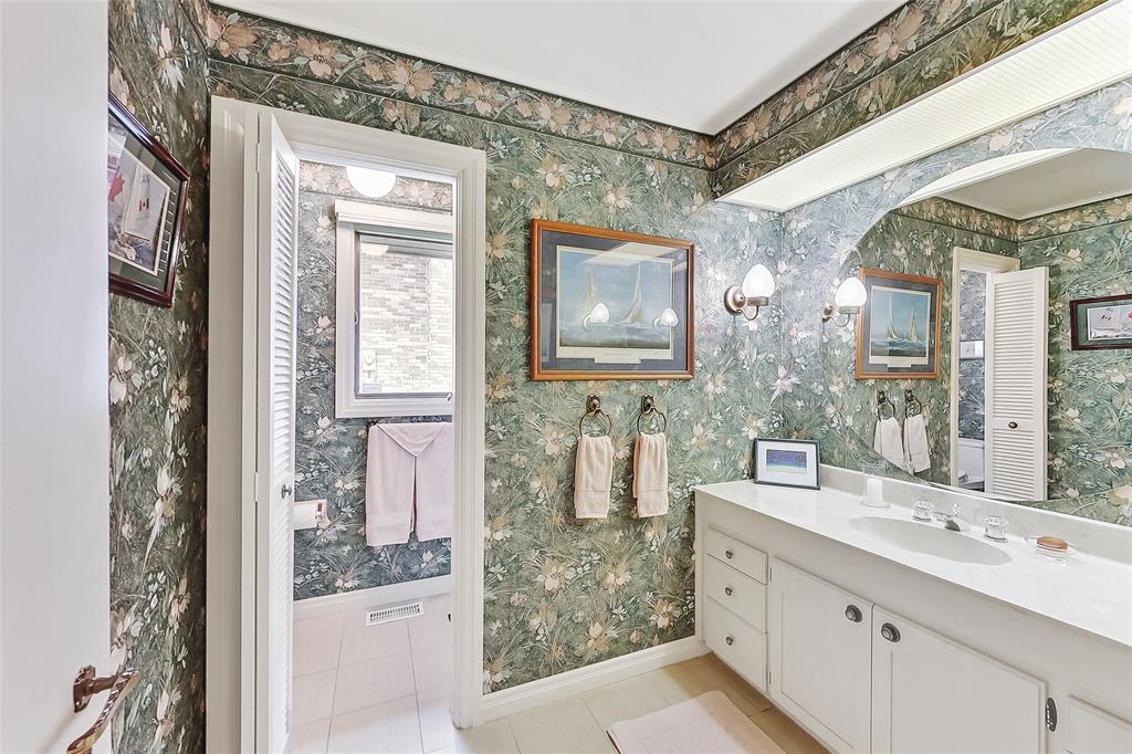 1326 HILLCREST-NISBET Drive, Sarnia Ontario, Canada