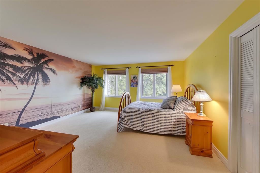 1326 HILLCREST-NISBET Drive, Sarnia Ontario, Canada