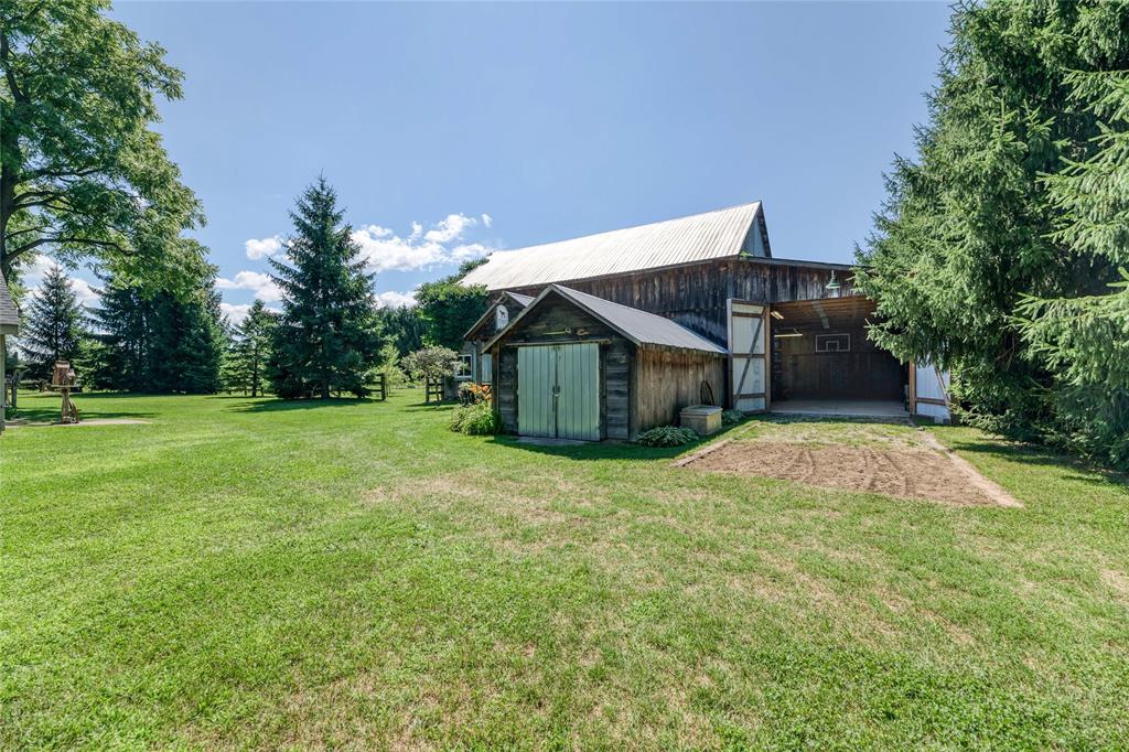5086 MICHIGAN Line, Plympton-Wyoming Ontario, Canada