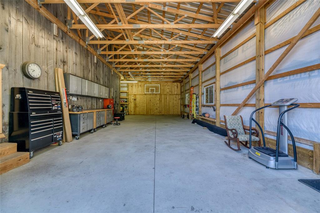 5086 MICHIGAN Line, Plympton-Wyoming Ontario, Canada