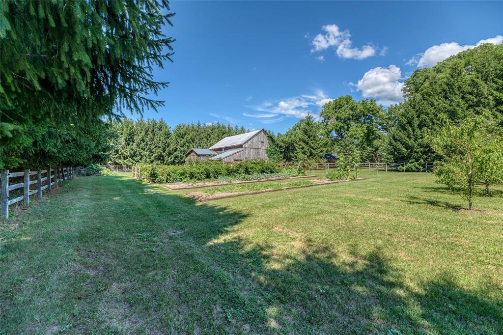5086 MICHIGAN Line, Plympton-Wyoming Ontario, Canada