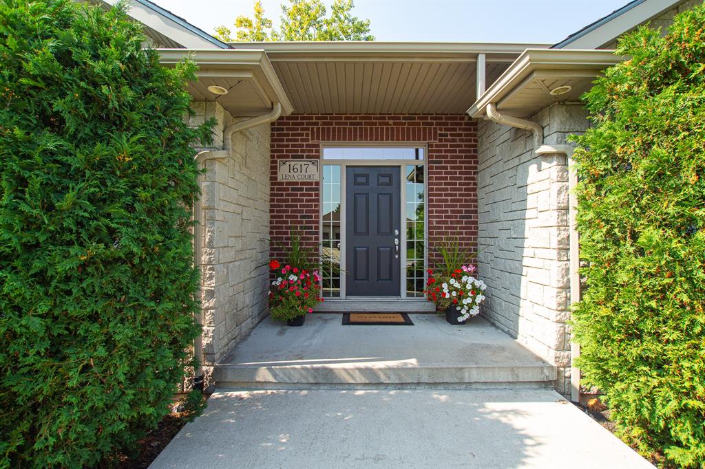 1617 LENA Court, Sarnia Ontario, Canada