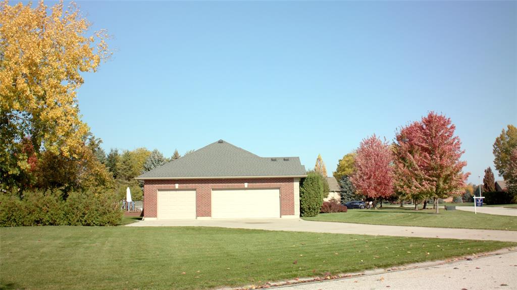 1617 LENA Court, Sarnia Ontario, Canada