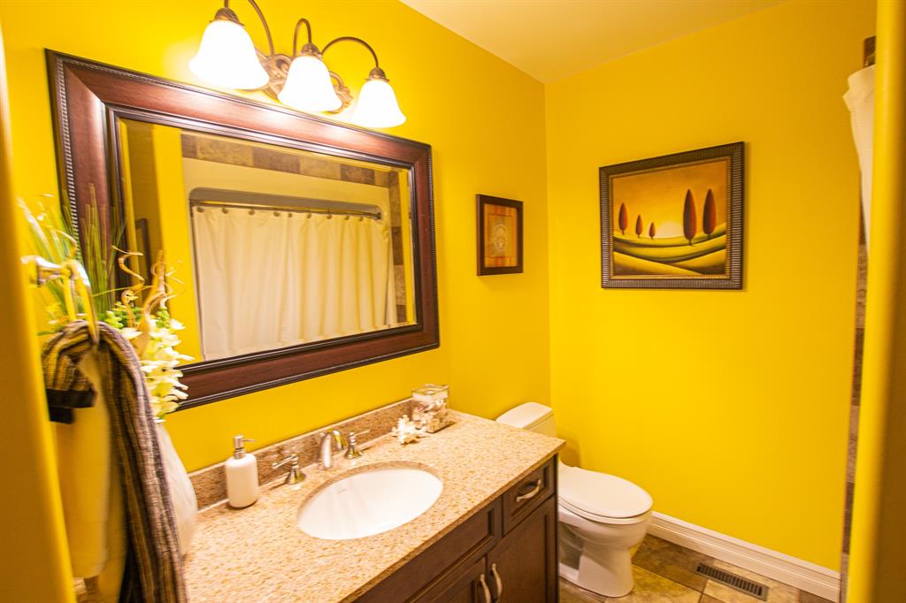 1617 LENA Court, Sarnia, Ontario, Canada
