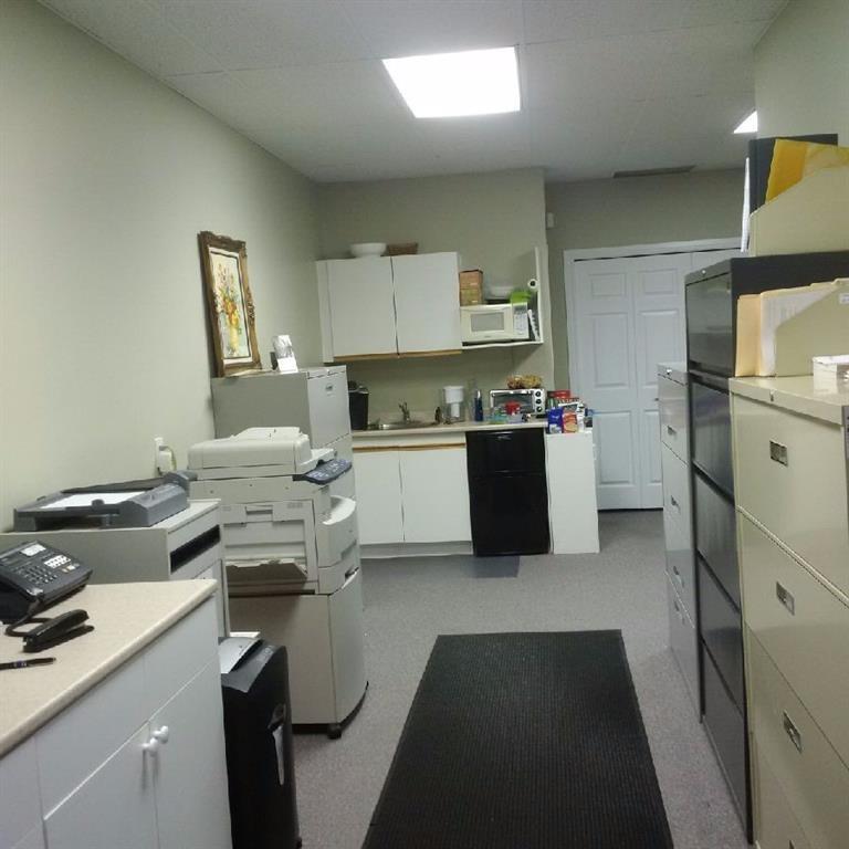 980 CONFEDERATION Street Unit# B, Sarnia, Ontario, Canada