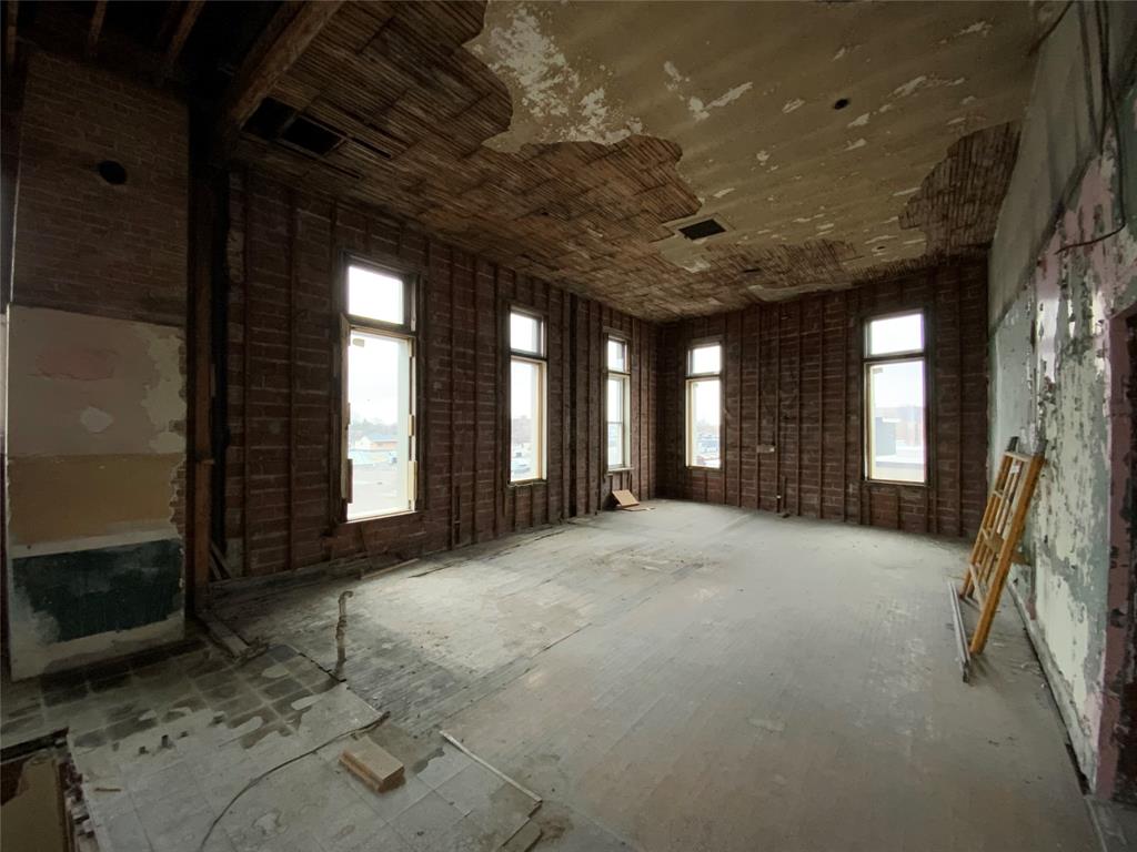 161-165 LOCHIEL Street, Sarnia, Ontario, Canada