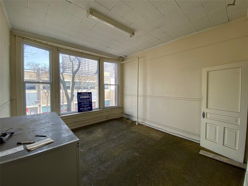 161-165 LOCHIEL Street, Sarnia, Ontario, Canada