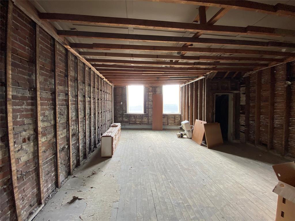 161-165 LOCHIEL Street, Sarnia, Ontario, Canada