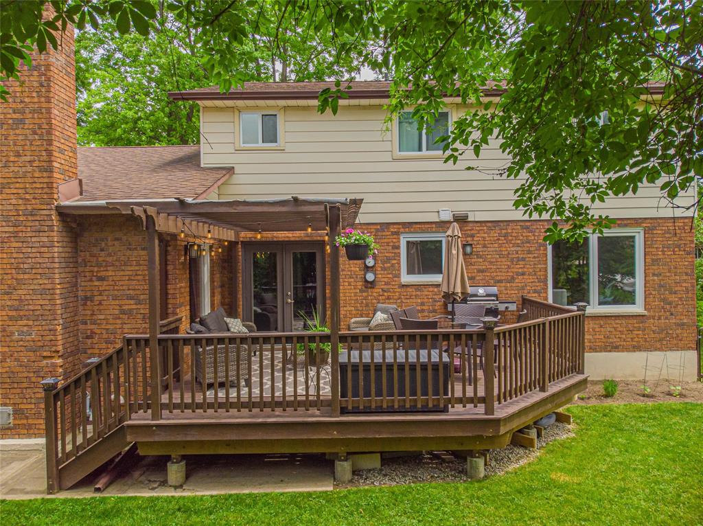 1973 KATHLEEN Avenue, Sarnia, Ontario, Canada