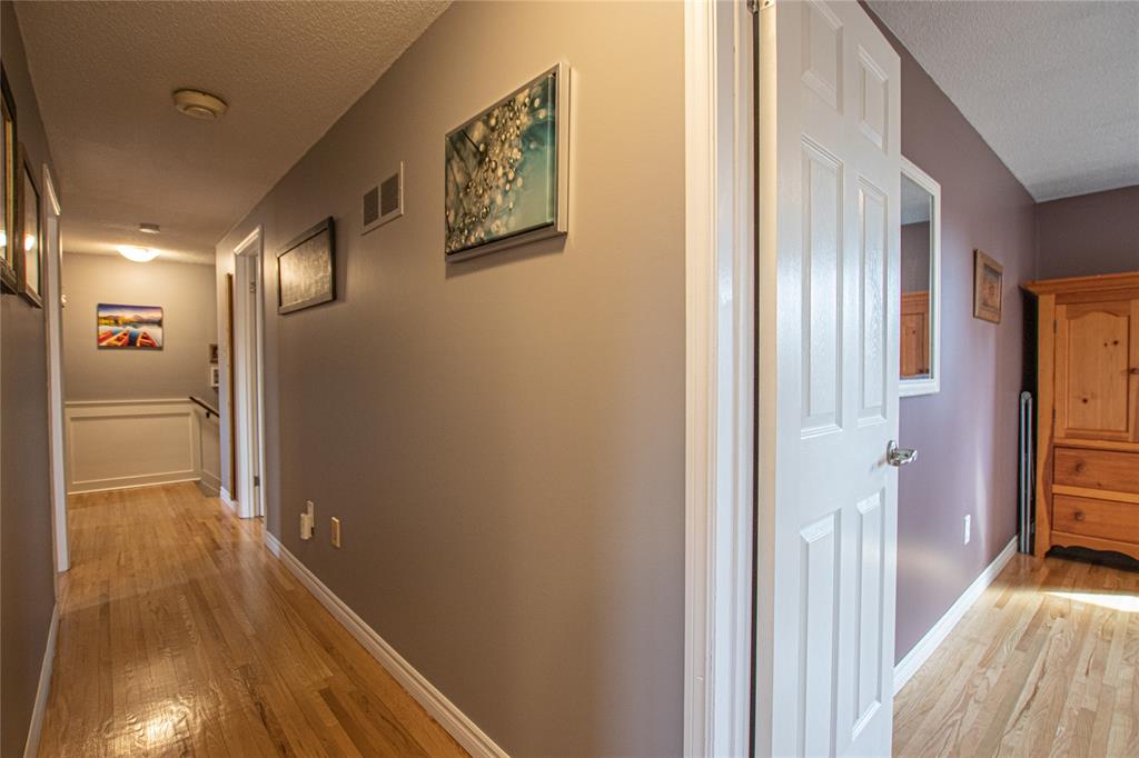 1973 KATHLEEN Avenue, Sarnia, Ontario, Canada