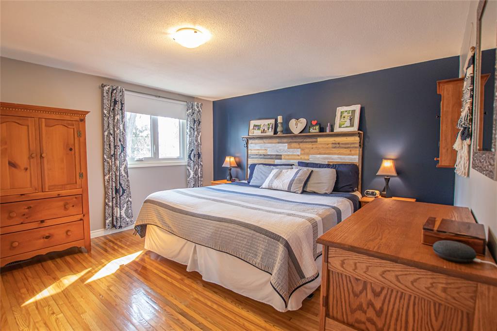 1973 KATHLEEN Avenue, Sarnia, Ontario, Canada
