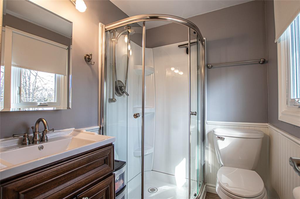 1973 KATHLEEN Avenue, Sarnia, Ontario, Canada