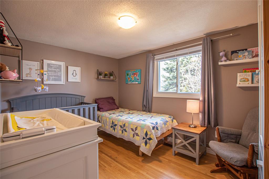 1973 KATHLEEN Avenue, Sarnia, Ontario, Canada