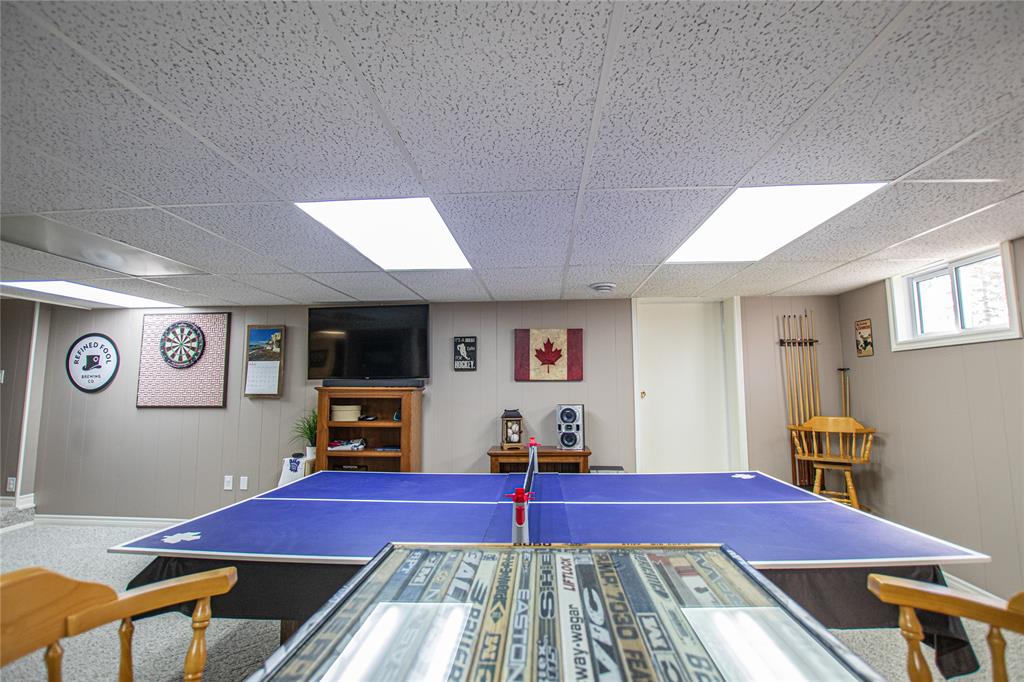 1973 KATHLEEN Avenue, Sarnia, Ontario, Canada