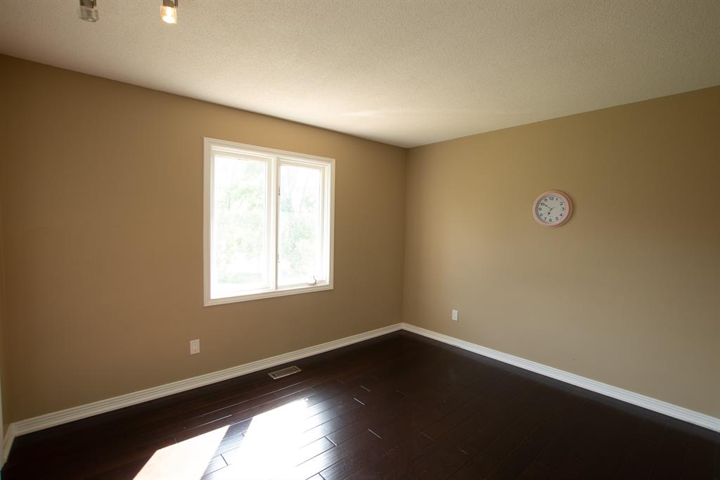 288 TAWNY Road, Sarnia, Ontario, Canada