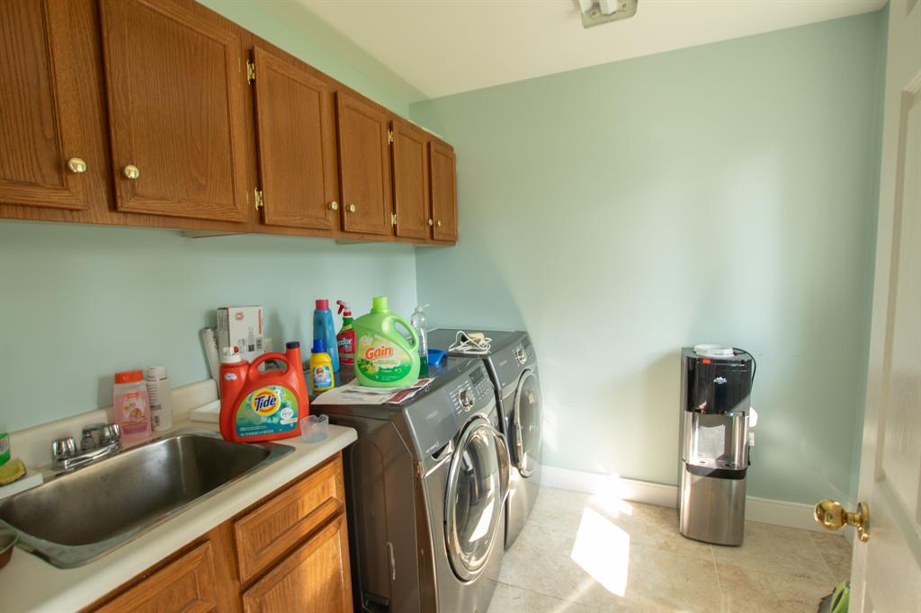 288 TAWNY Road, Sarnia, Ontario, Canada
