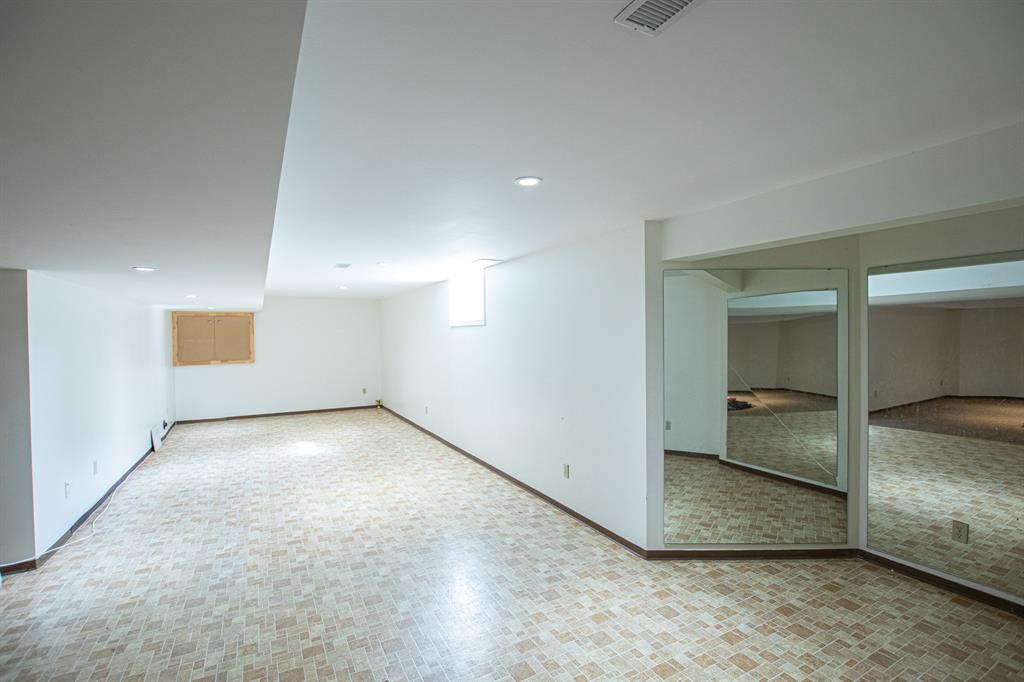 288 TAWNY Road, Sarnia, Ontario, Canada