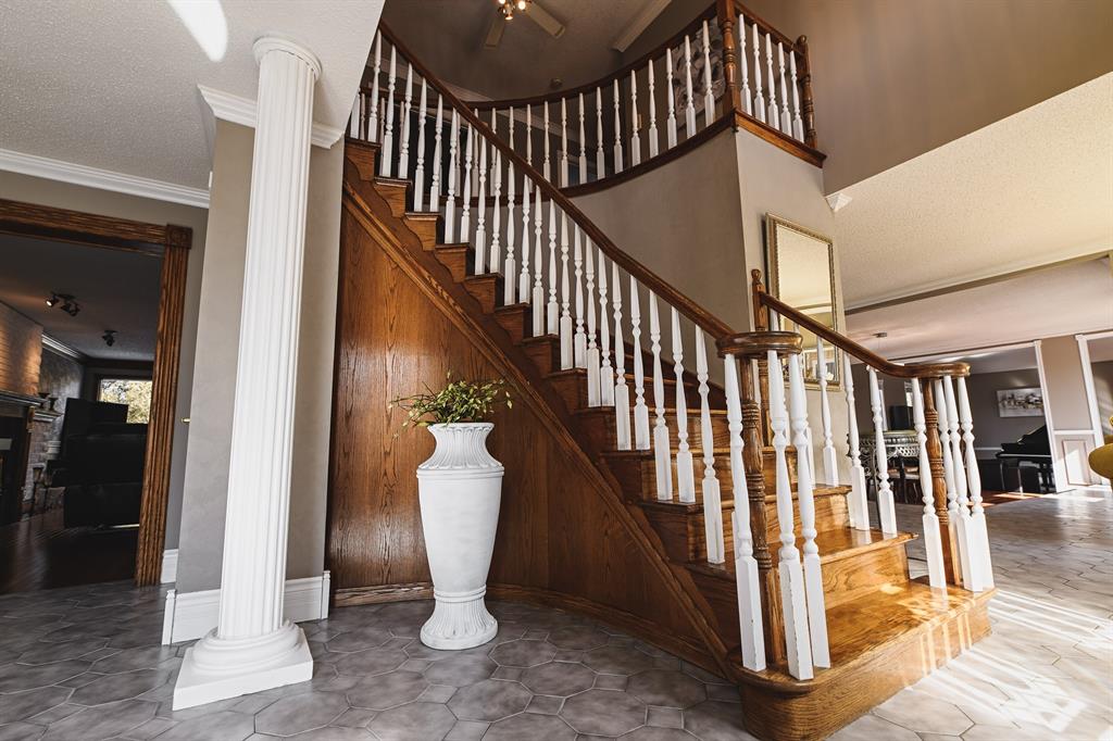 2250 LAKESIDE Drive, Sarnia, Ontario, Canada