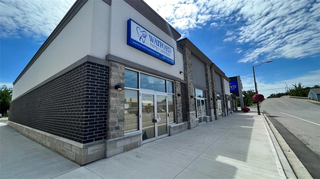 5270 NAUVOO Road Unit# 4, Warwick, Ontario, Canada