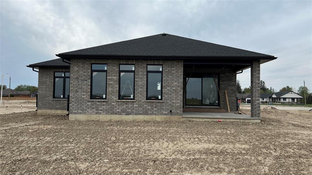 6936 SHORESIDE Drive, Plympton-Wyoming, Ontario, Canada