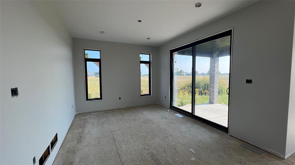 6936 SHORESIDE Drive, Plympton-Wyoming, Ontario, Canada