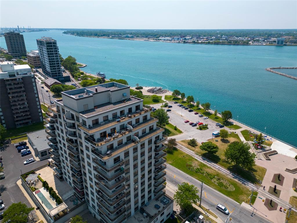 350 FRONT Street North Unit# 804, Sarnia, Ontario, Canada